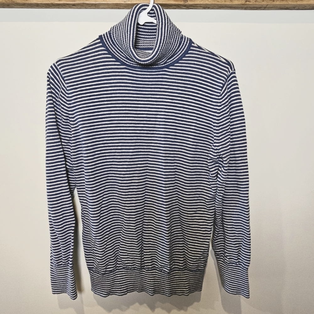 LL Bean Women's Cashmere Blend Turtleneck Top Navy Blue & White Stripes Medium